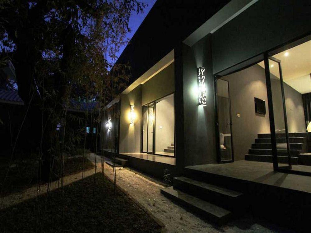 Hotel Latitude 13 Degrees Lilongüe Exterior foto